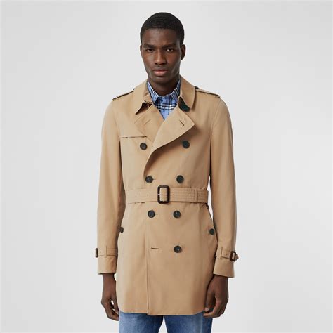 sandringham burberry trench tags men|Burberry Sandringham Short Trench Coat Beige Cotton Mid .